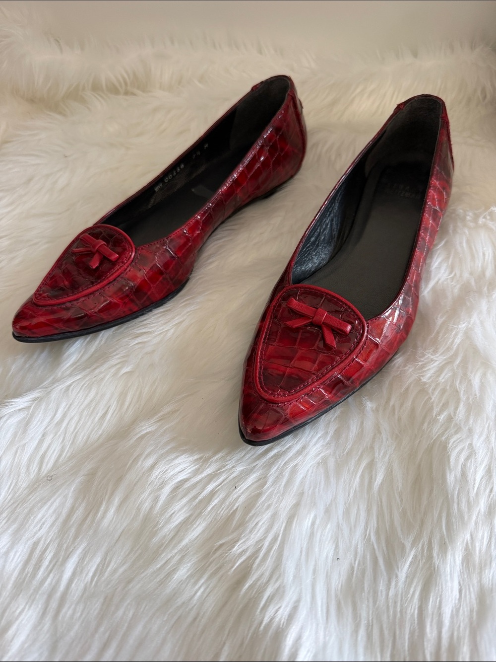 Stuart Weitzman Red Croc-Embossed Pointed Toe Flats with Knot Accent - Picture 2 of 14